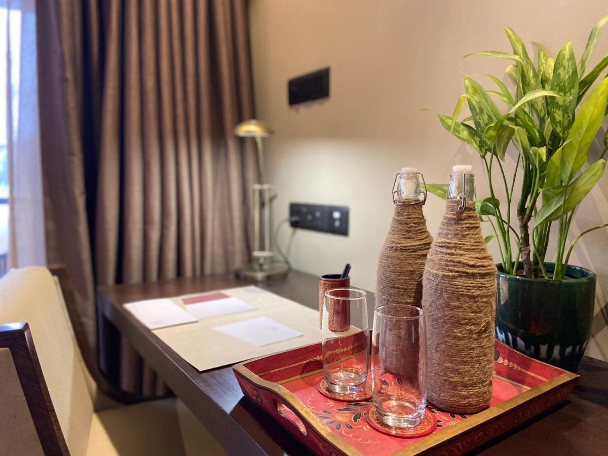 Miraaya Wellness And Golf Resort Chitwan Εξωτερικό φωτογραφία