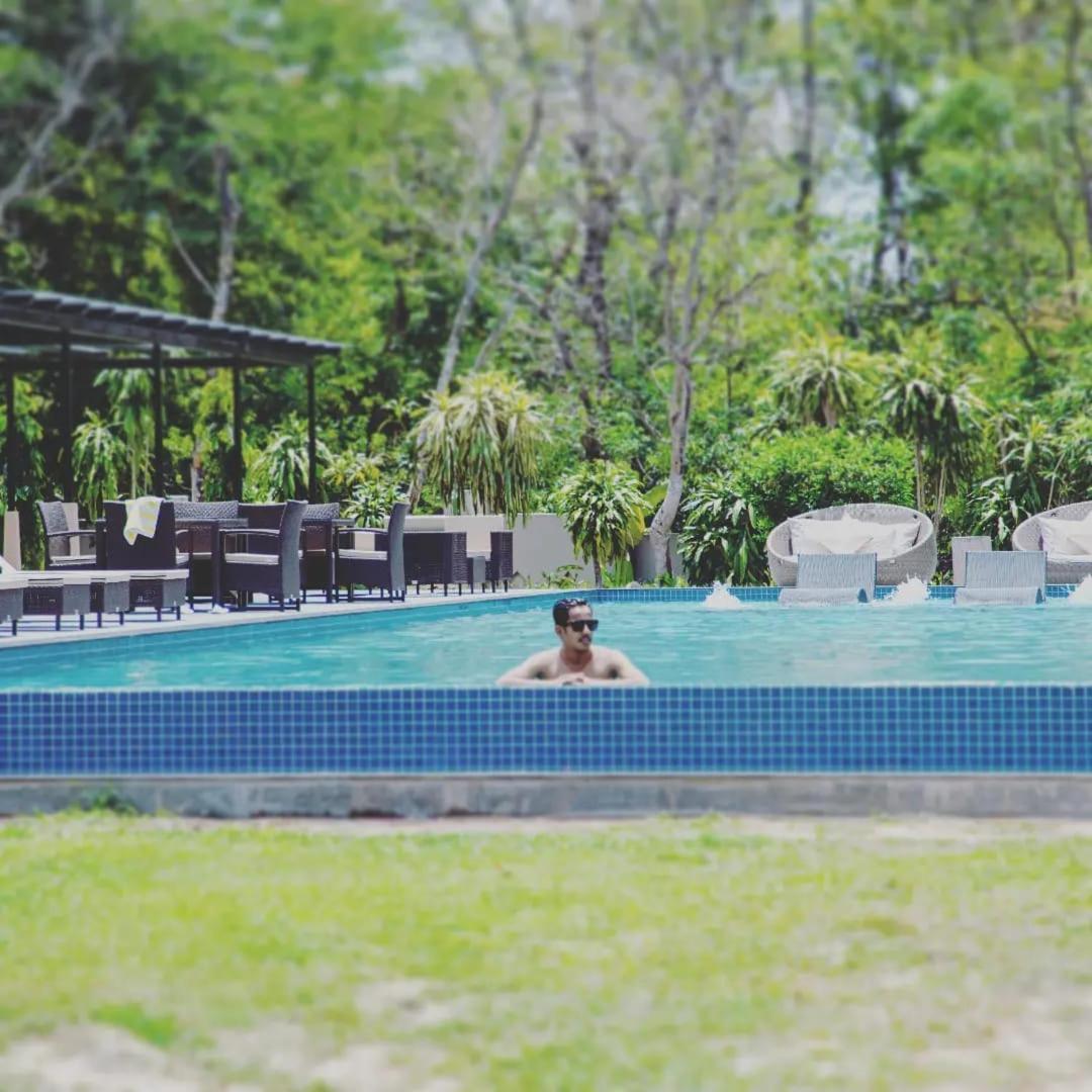 Miraaya Wellness And Golf Resort Chitwan Εξωτερικό φωτογραφία