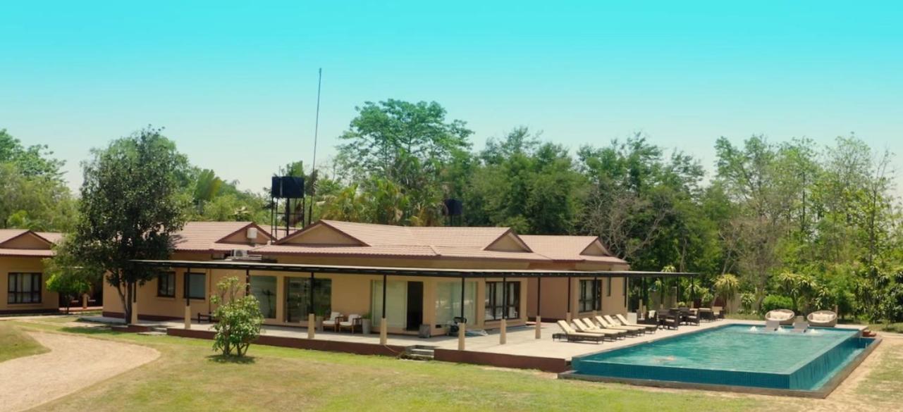Miraaya Wellness And Golf Resort Chitwan Εξωτερικό φωτογραφία