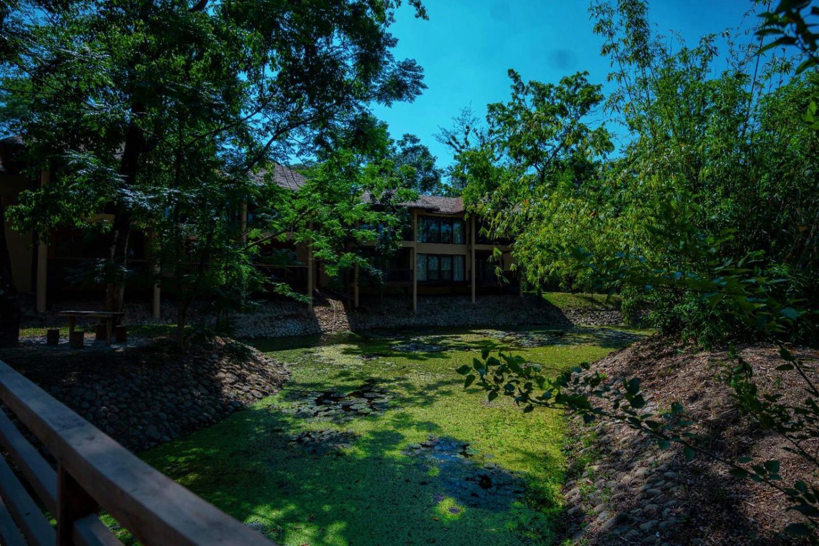 Miraaya Wellness And Golf Resort Chitwan Εξωτερικό φωτογραφία