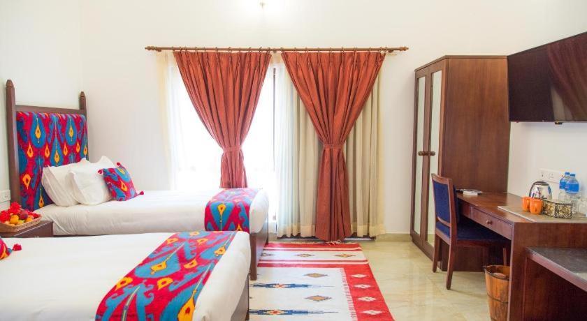 Miraaya Wellness And Golf Resort Chitwan Εξωτερικό φωτογραφία