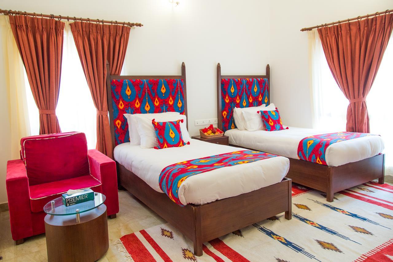 Miraaya Wellness And Golf Resort Chitwan Εξωτερικό φωτογραφία