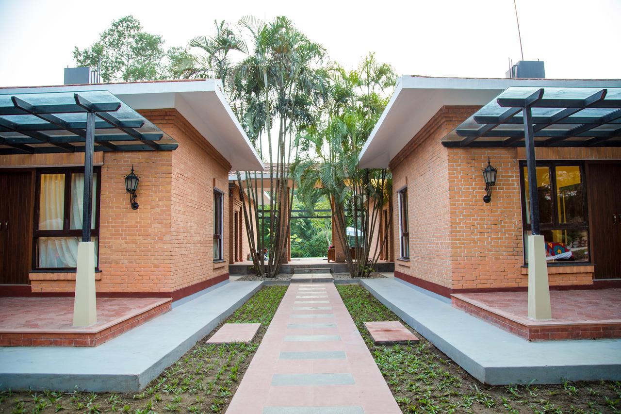 Miraaya Wellness And Golf Resort Chitwan Εξωτερικό φωτογραφία