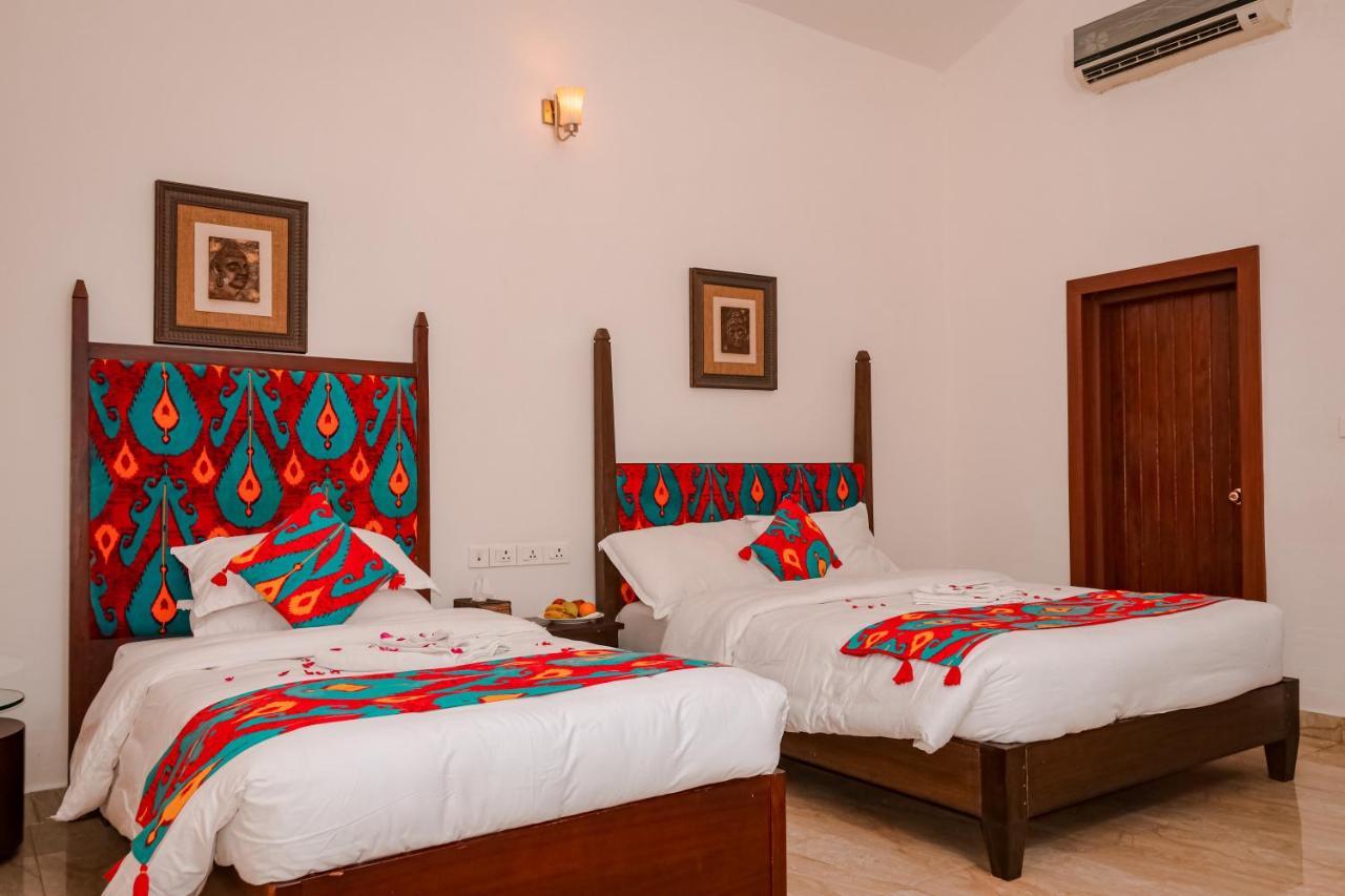 Miraaya Wellness And Golf Resort Chitwan Εξωτερικό φωτογραφία