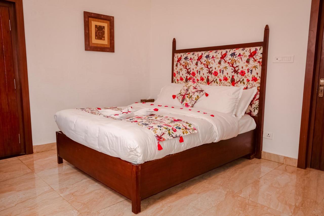 Miraaya Wellness And Golf Resort Chitwan Εξωτερικό φωτογραφία