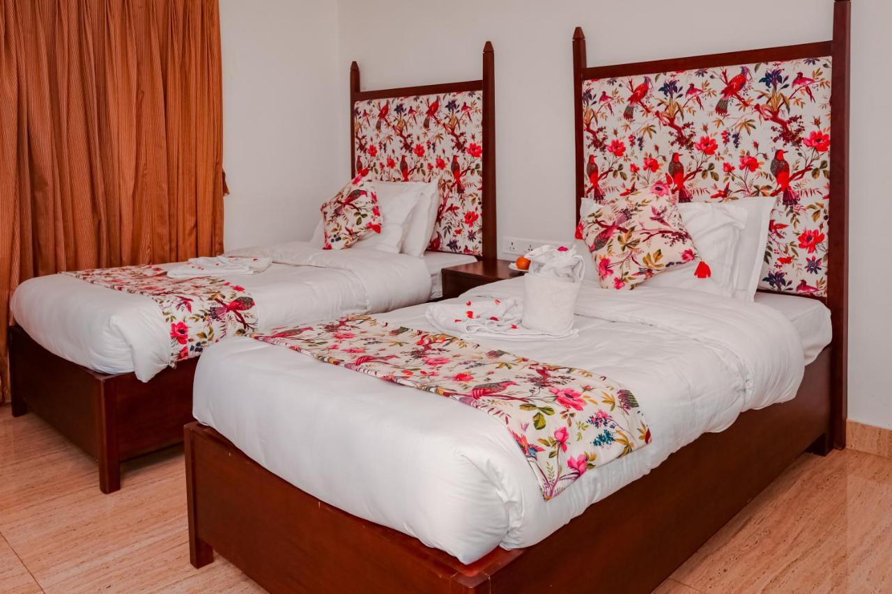 Miraaya Wellness And Golf Resort Chitwan Εξωτερικό φωτογραφία